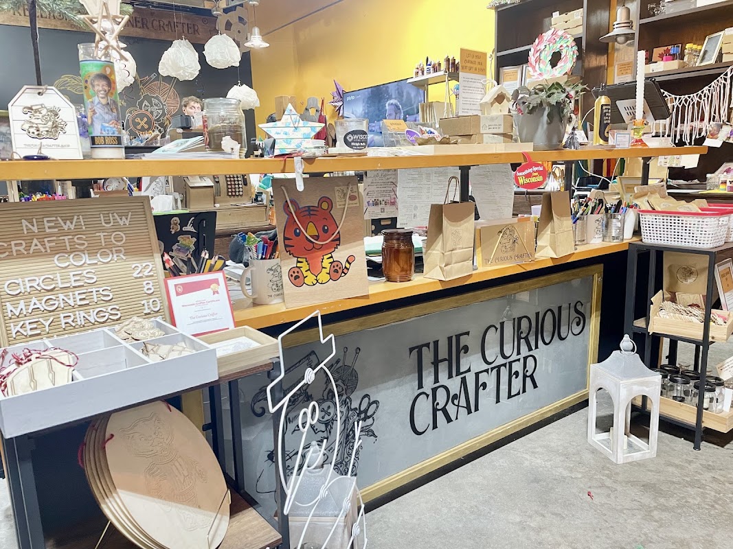 The Curious Crafter - Photo 1