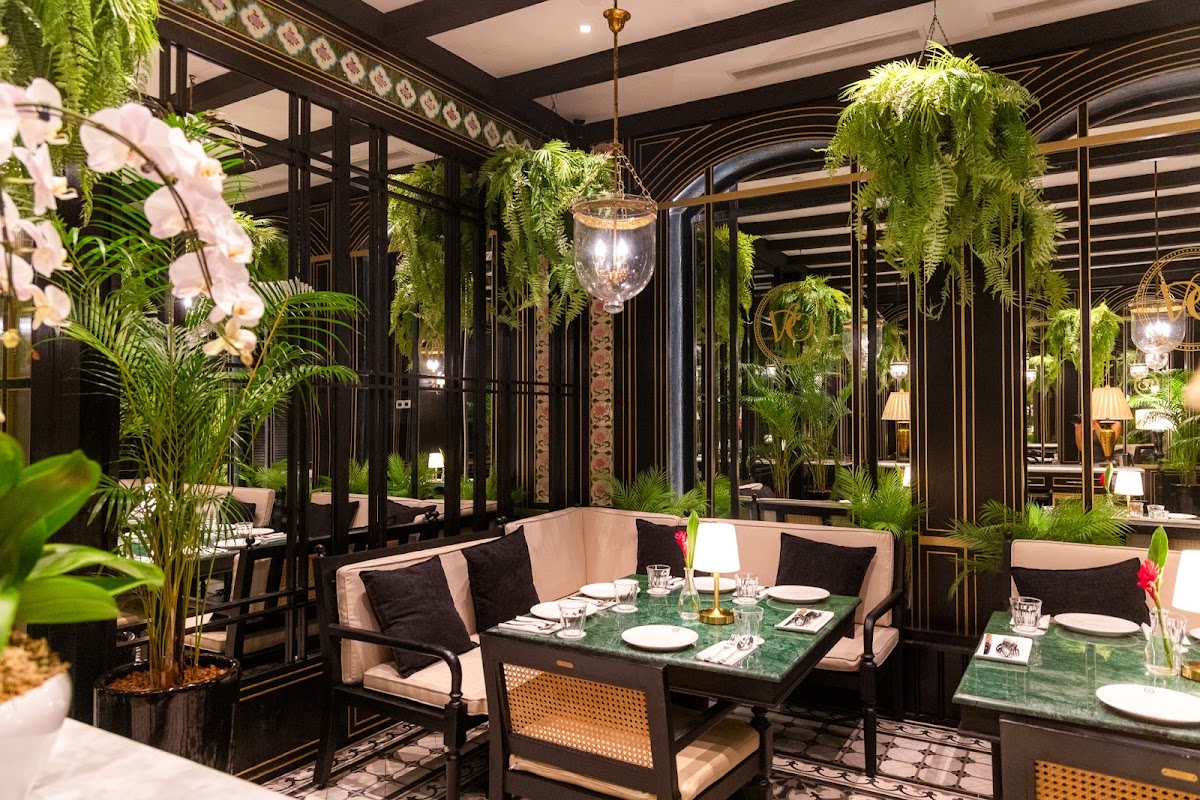 Violet Oon Peranakan Table (#325)