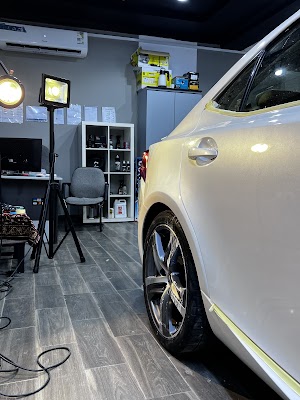 ليجند للتلميع الإحترافي وحماية سيراميك