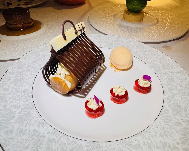 Harry's at Conti photo 4