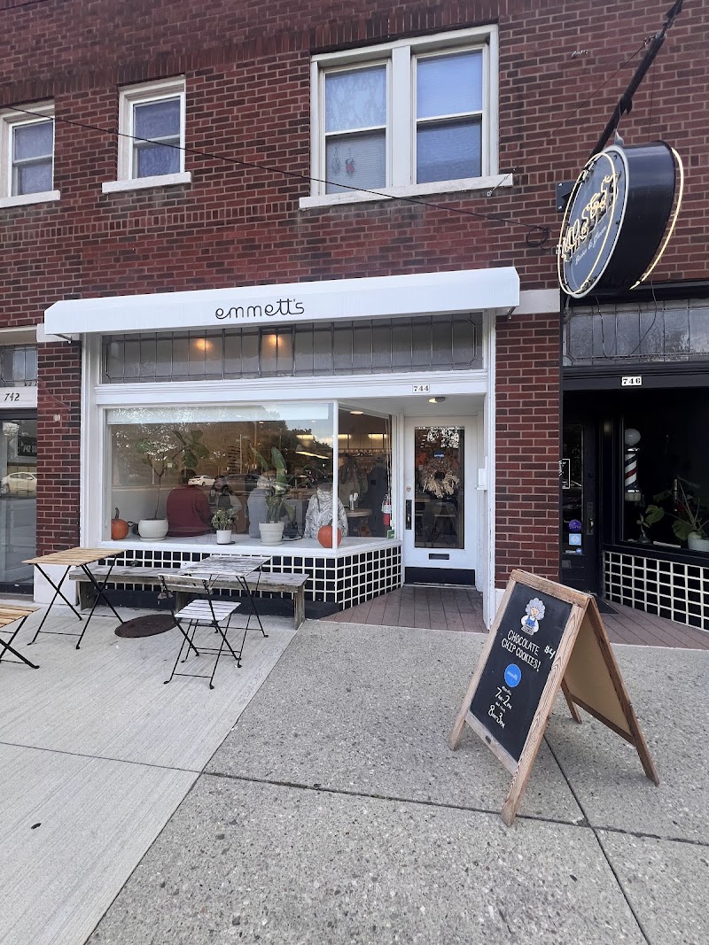 Emmett's Cafe photo 4