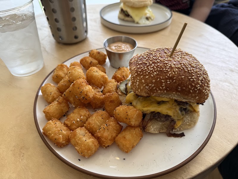 Emmett's Cafe photo 3