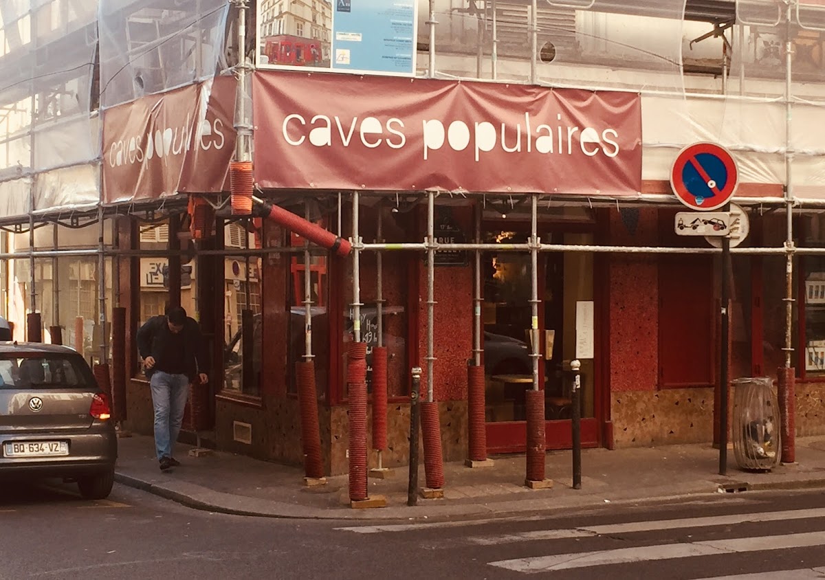 Les Caves Populaires, vue extérieure