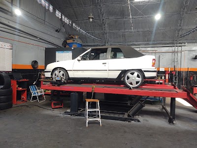 Foto de Pneus X Auto Center - Oficina Mecânica