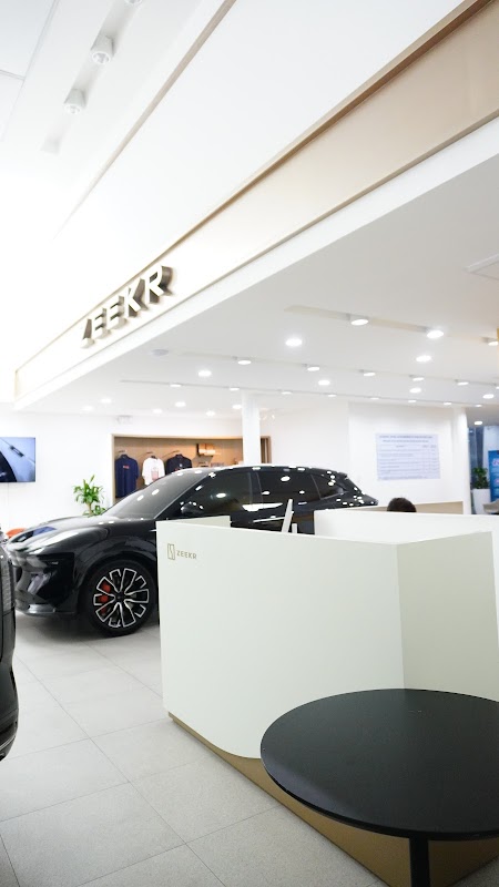 Zeekr House Autohub - BGC