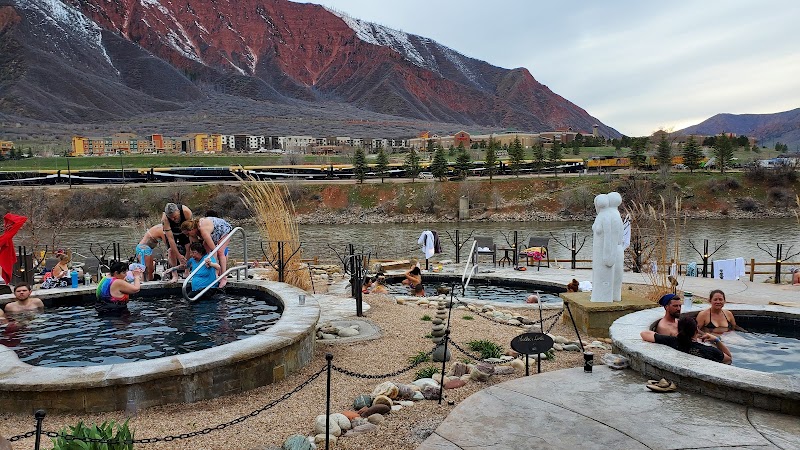 Iron Mountain Hot Springs photo 4