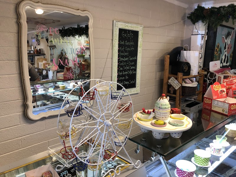 Sweet Country Charm Fudge & Gifts photo 3