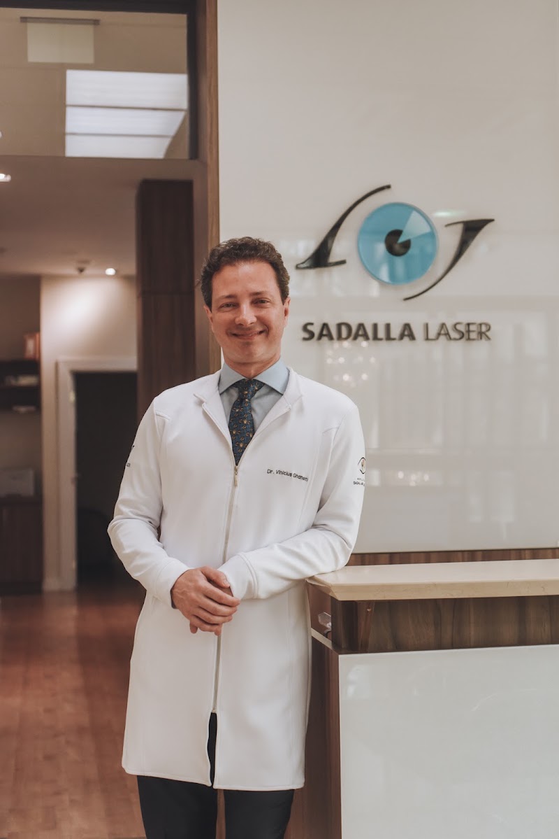 Foto de Dr. Vinícius Ghanem - Oftalmologista Joinville Catarata e Refrativa