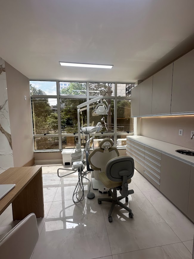 Dra Júlia Travassos Odontologia em Niterói - foto 3