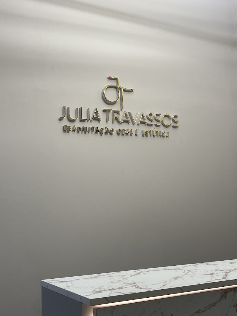 Dra Júlia Travassos Odontologia em Niterói - foto 4