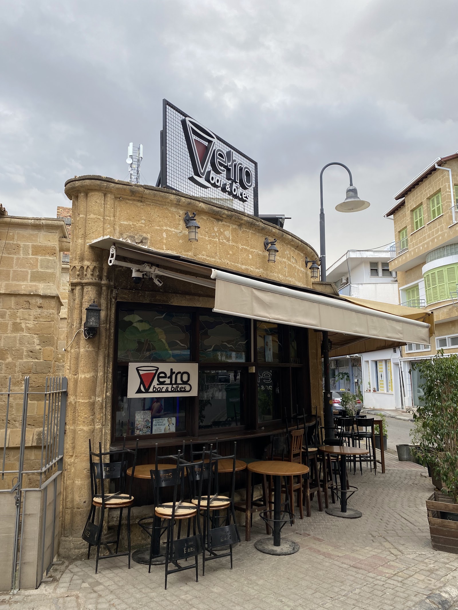 Vetro Bar & Bites mekanı