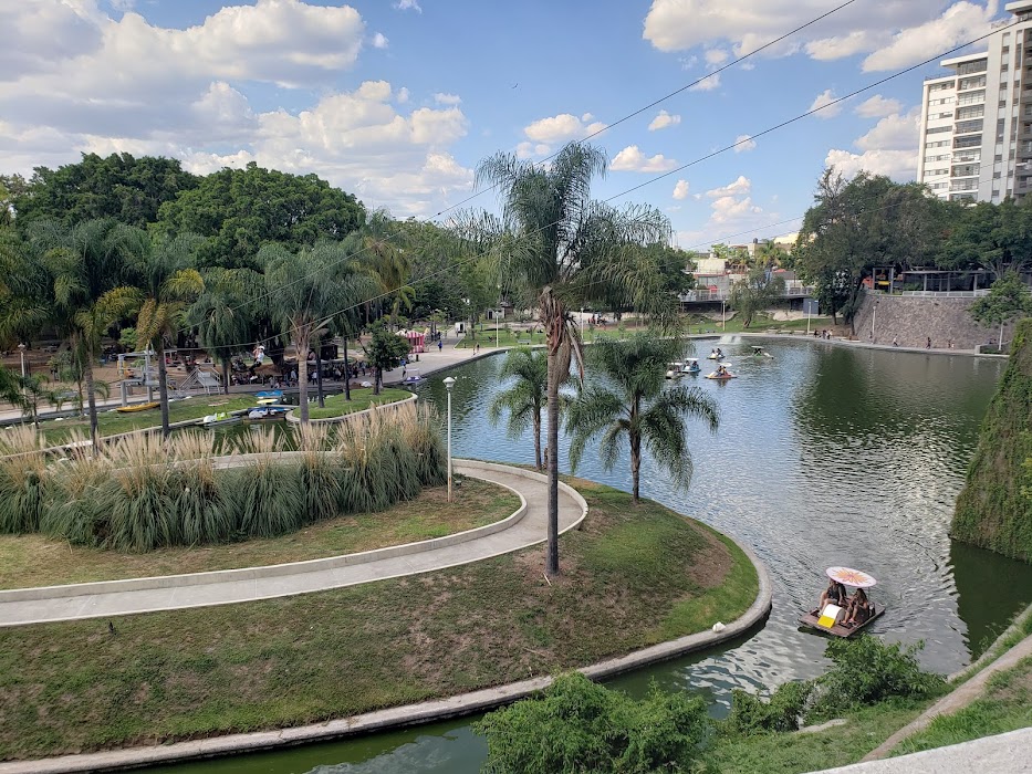 Parque Alcalde fotoğraf 1