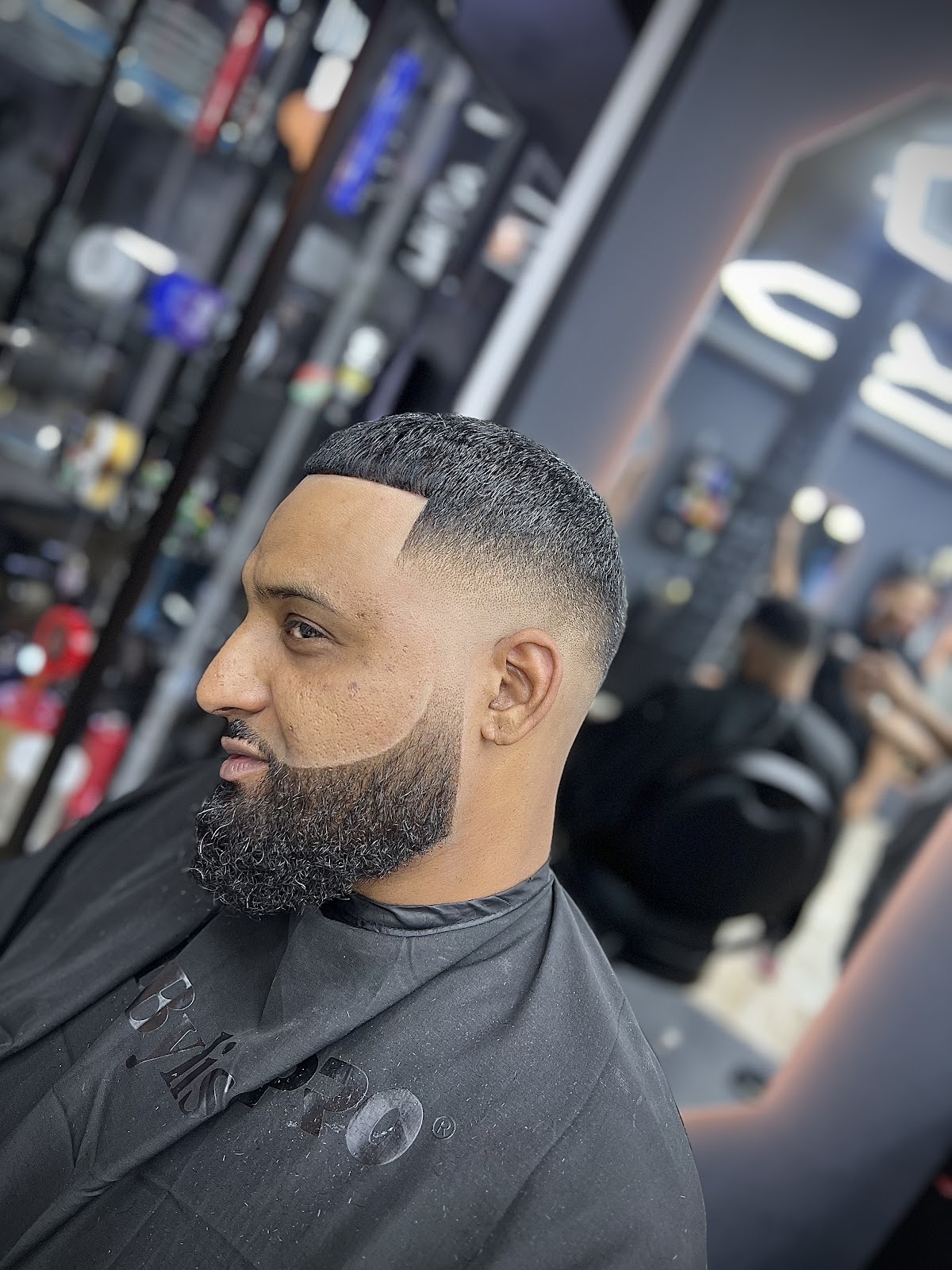Unique Cutz Barbershop - Imagen 3