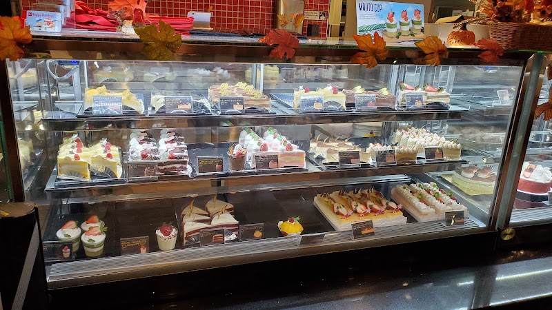 85°C Bakery Cafe - Lynnwood photo 3