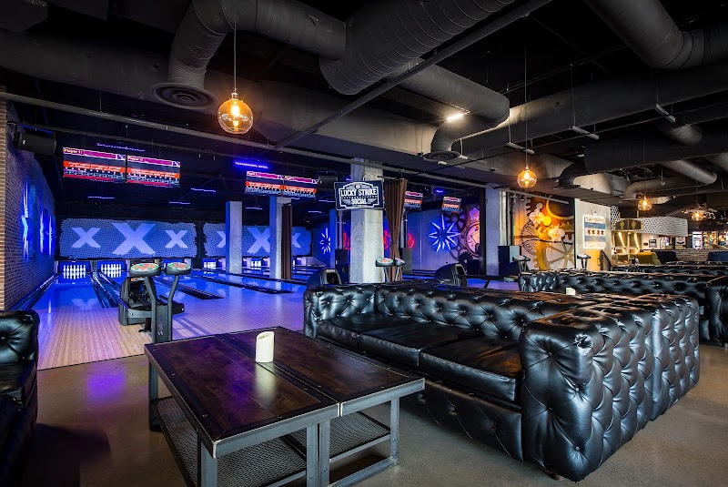 Lucky Strike Wrigleyville — Bowling Alley in Chicago