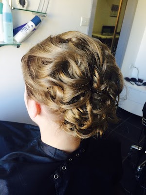 RB's Hair Studio photo 2