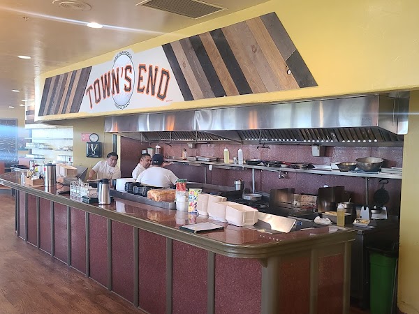 Town’s End Brunch