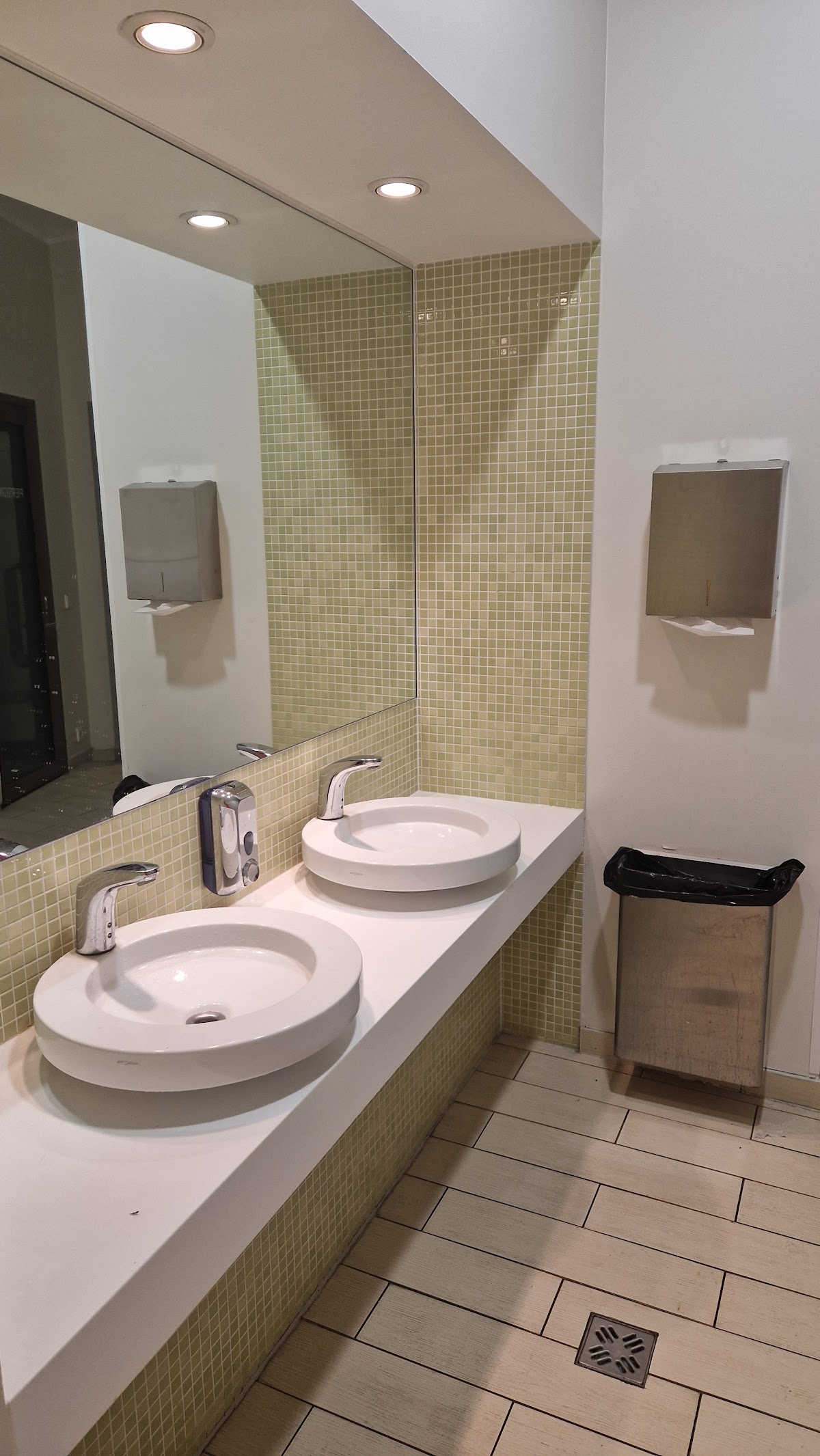 Park Inn by Radisson Meriton Conference & Spa Hotel Tallinn, dog-friendly hotel, photo 3