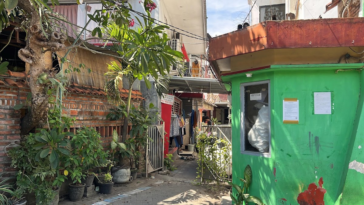 KOST PUTRA RUMAH POJOK SENDIRI