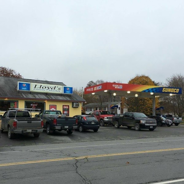 Lloyd’s Family Market