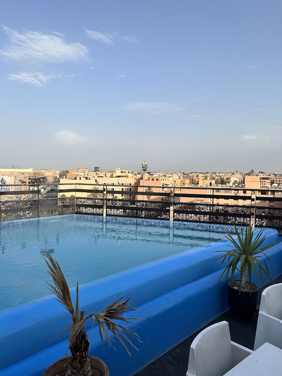 Sky Bar - La Renaissance — photo 6