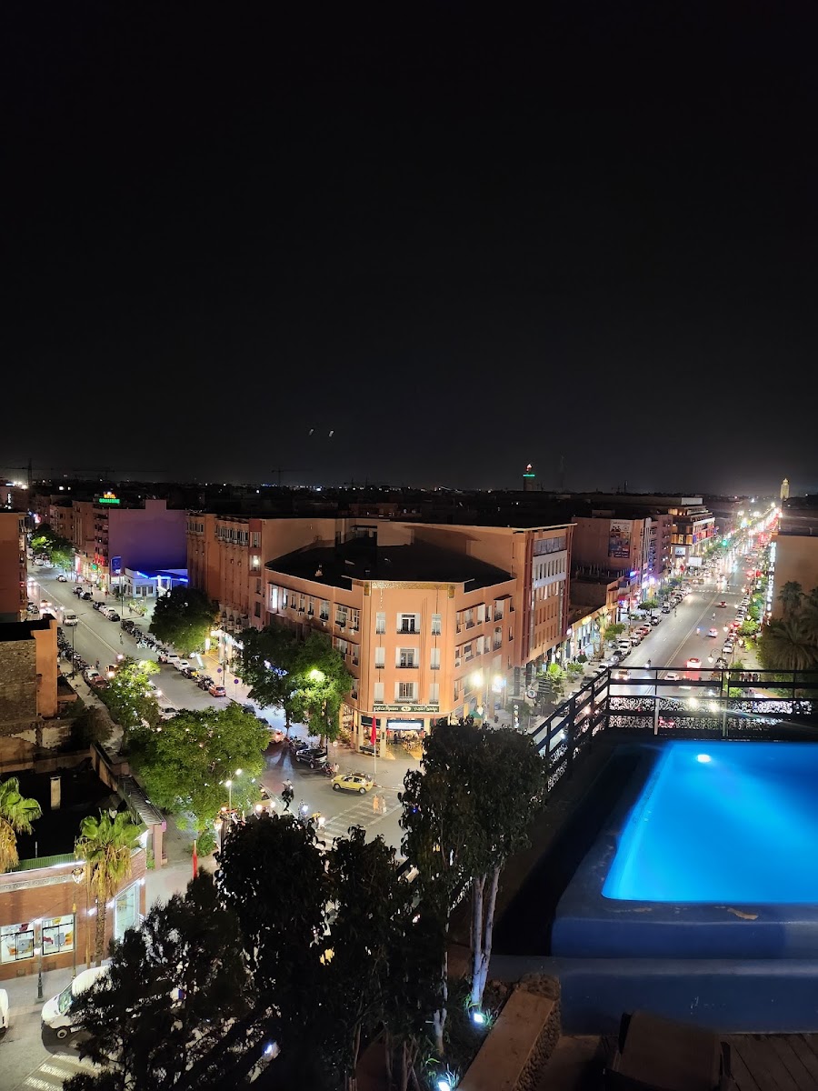 Sky Bar - La Renaissance — photo 4