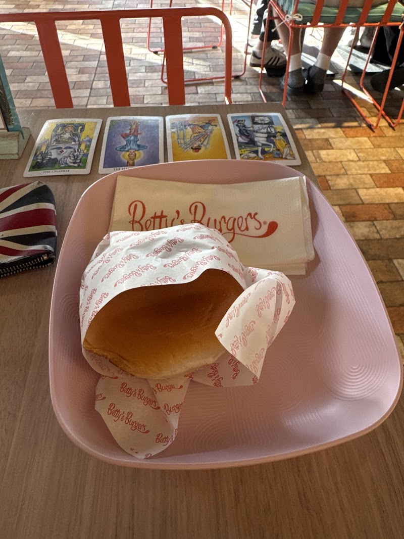 Betty's Burgers photo 7