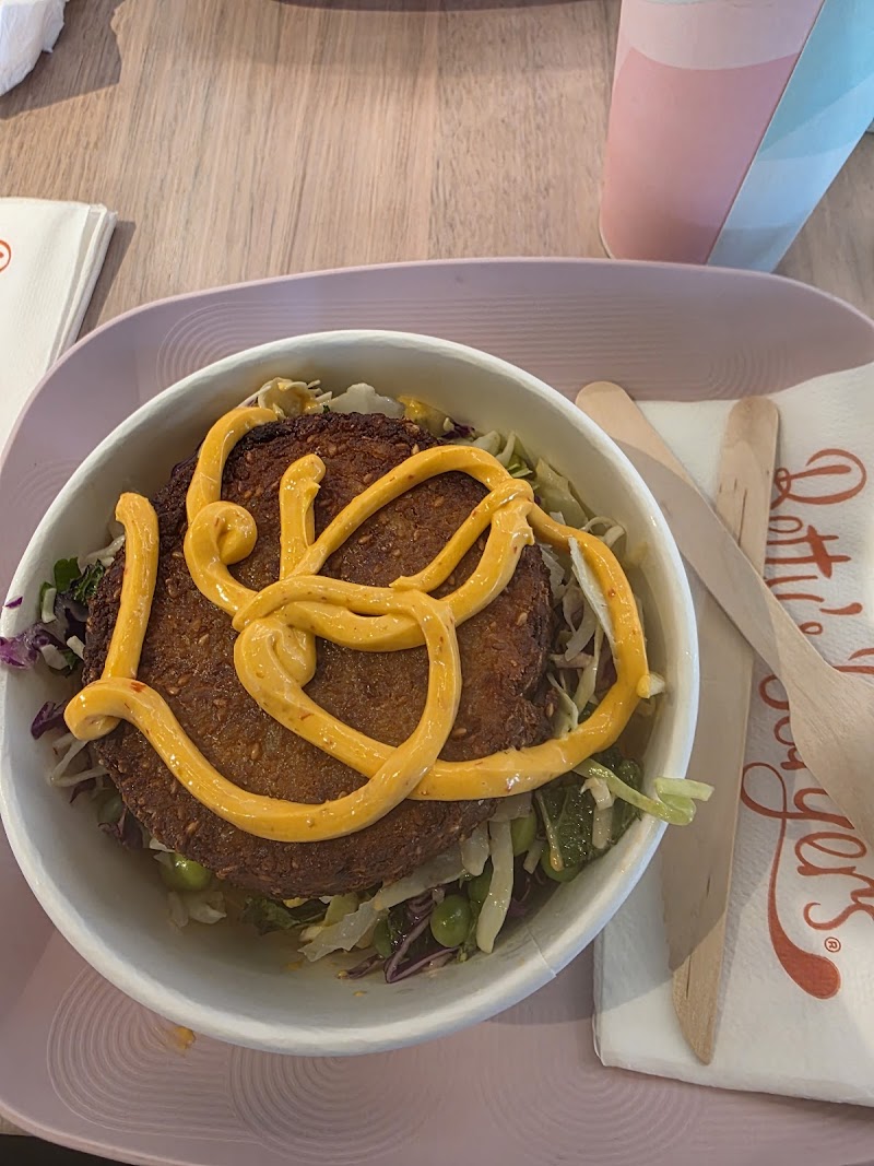 Betty's Burgers photo 6