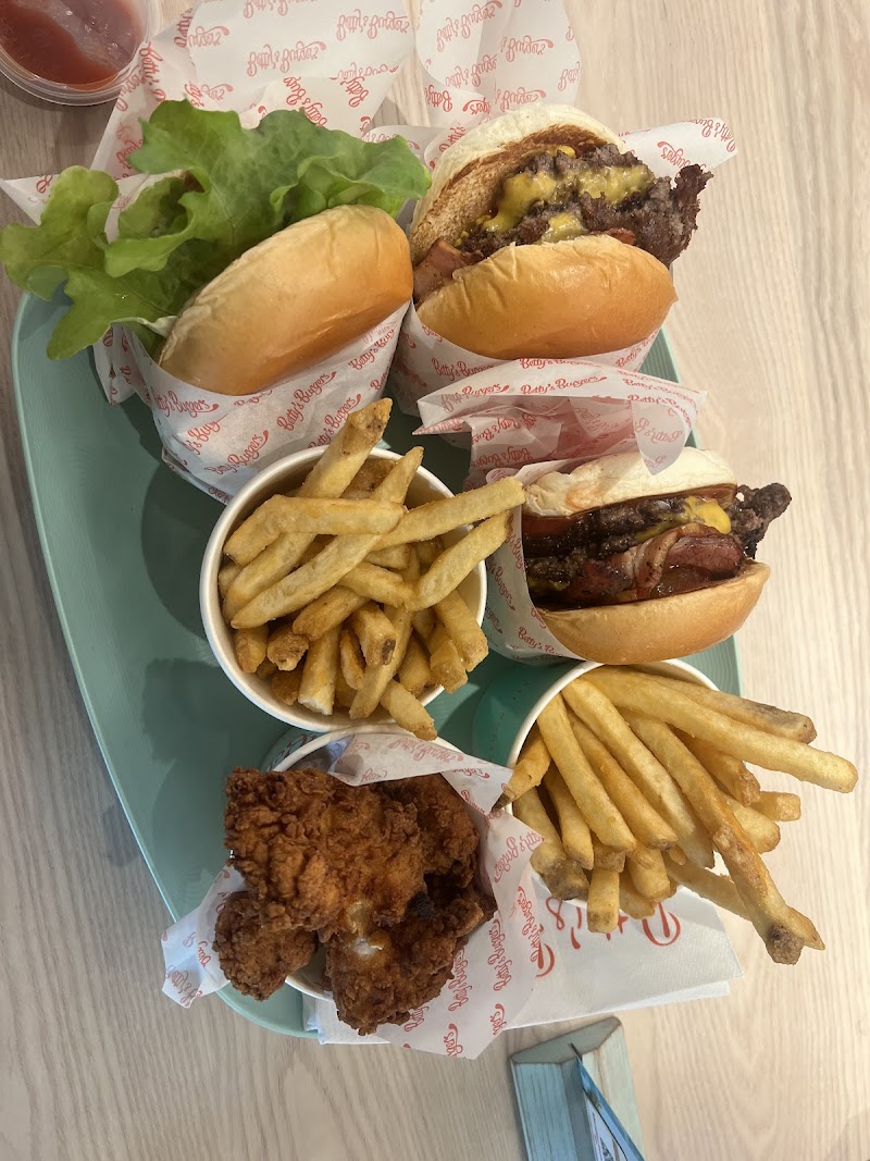 Betty's Burgers photo 2