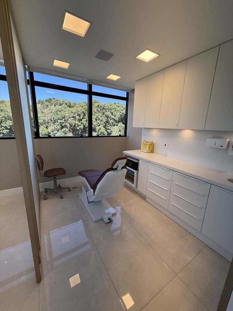 Dra Julia Brito - foto 5