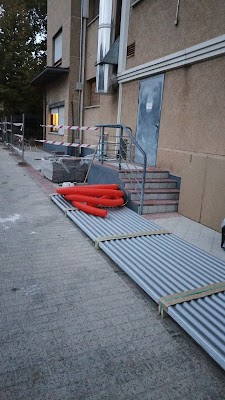 Residencia Residencia Municipal de Mayores — C. Villa Elena, 21, 28942 Fuenlabrada, Madrid, España