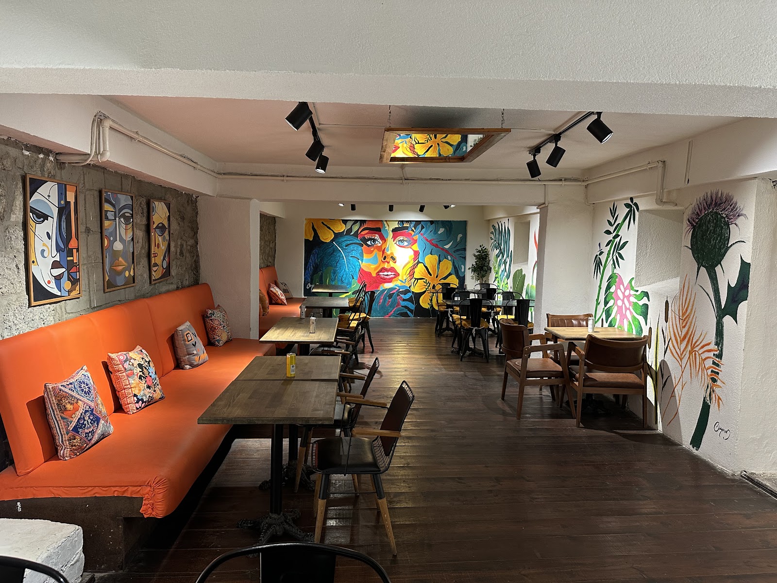 COFFEEBOSS KARS mekanı