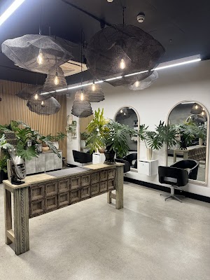 Nicole Hudson Organic Hair and Makeup photo 2