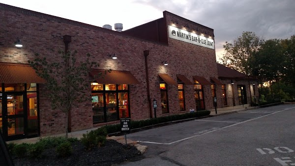 LCFC MARTIN'S BAR-B-QUE CART exterior