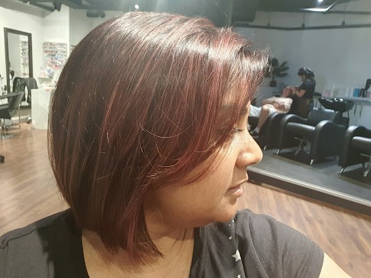 OZ10 Hair Salon photo 3