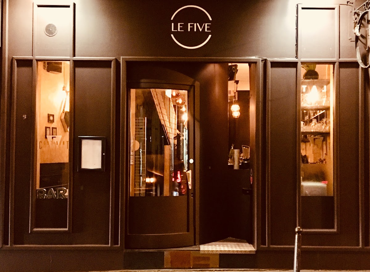 Le Five, vue extérieure