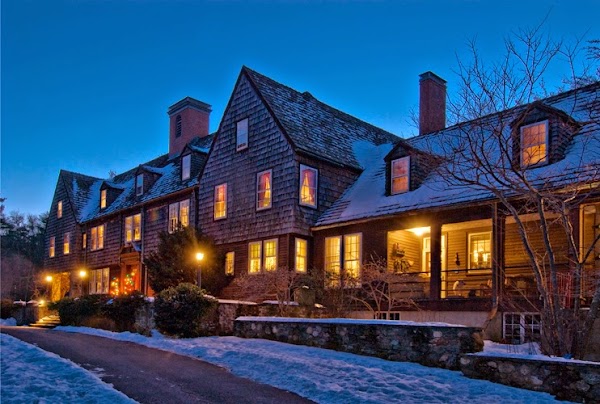 Clamber Hill Inn & Restaurant