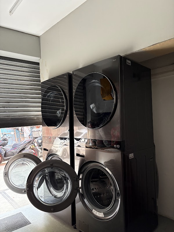 Twin Laundry Shop