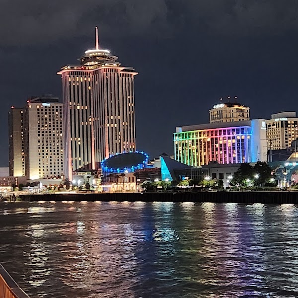 Paddlewheeler Creole Queen 1