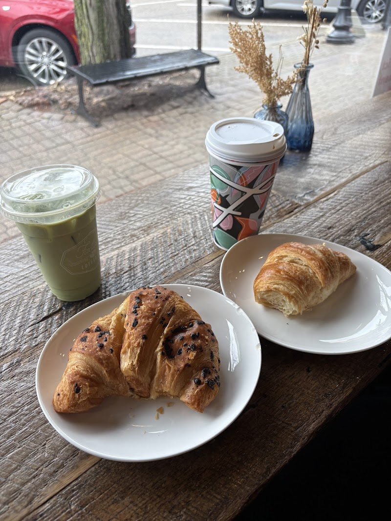 Foxtail Coffee Downtown Holland photo 3