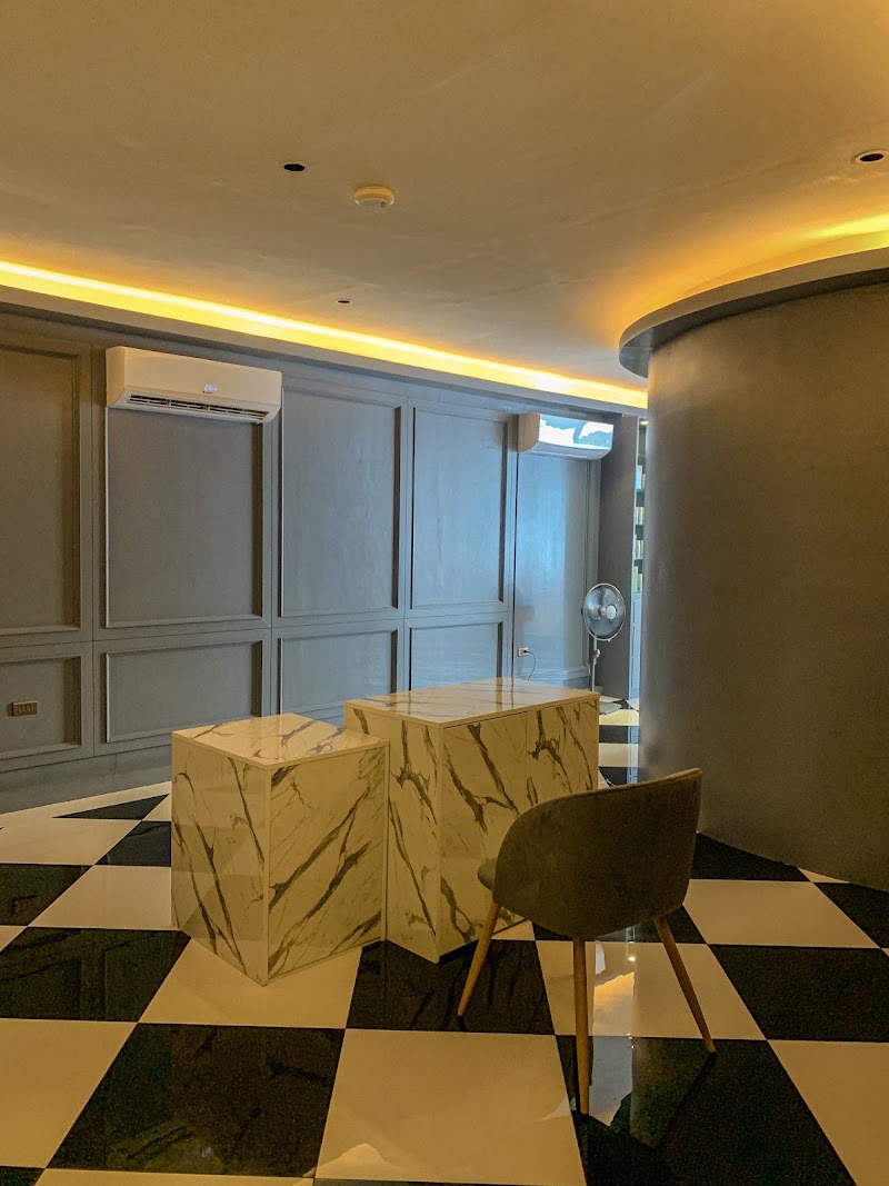 Gallery 4