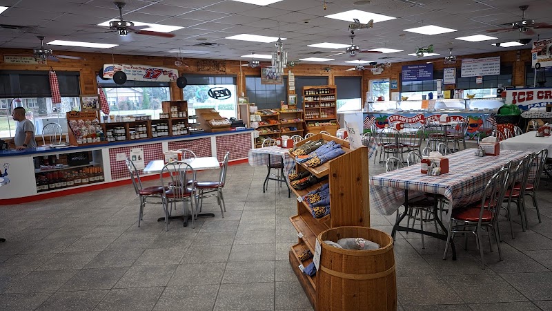 Strawberry Hill USA- PRODUCE SHED photo 2