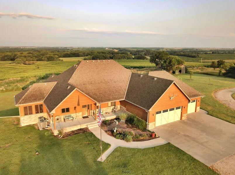 Trouvaille Hunting Lodge