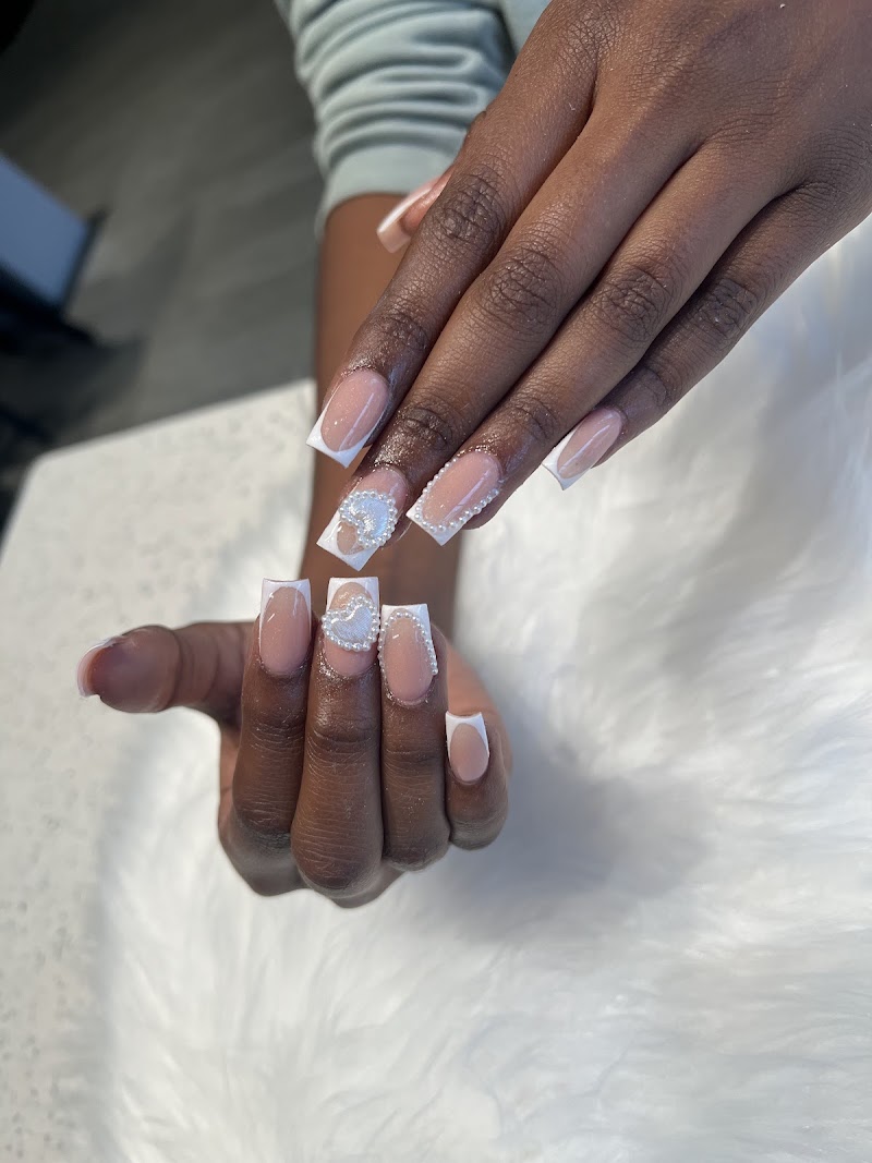 D'Vine Nails & Spa - Downtown