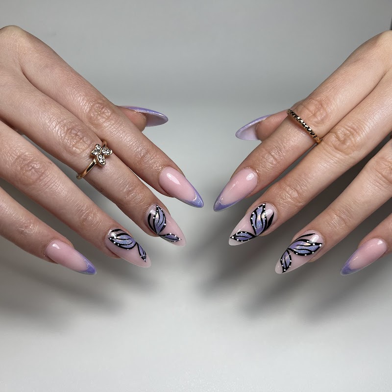 Bleu De Paris Nail Salon