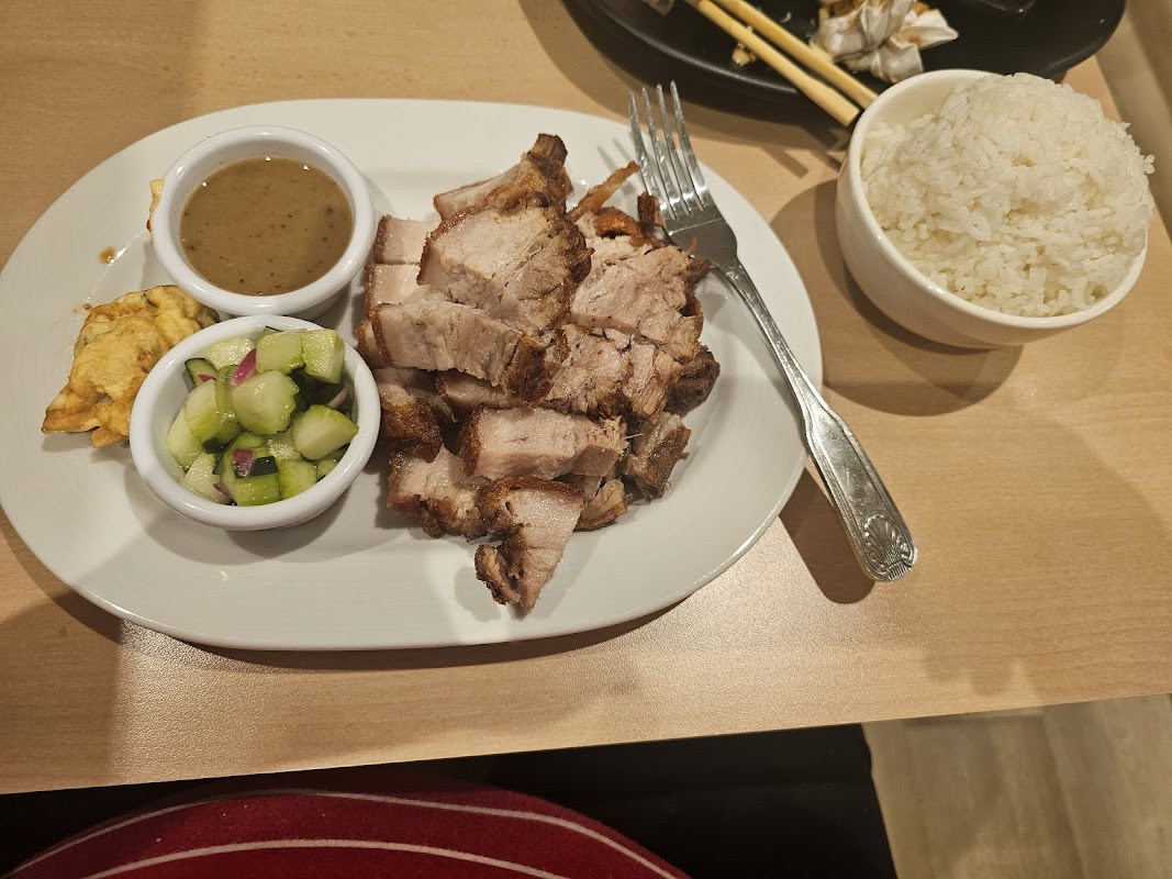 Mei Thai Restaurant & Sushi Bar photo 3