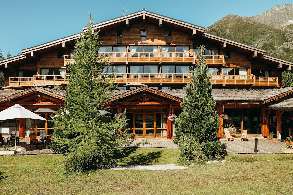 Les Grands Montets Hôtel & Spa, dog-friendly hotel in Chamonix