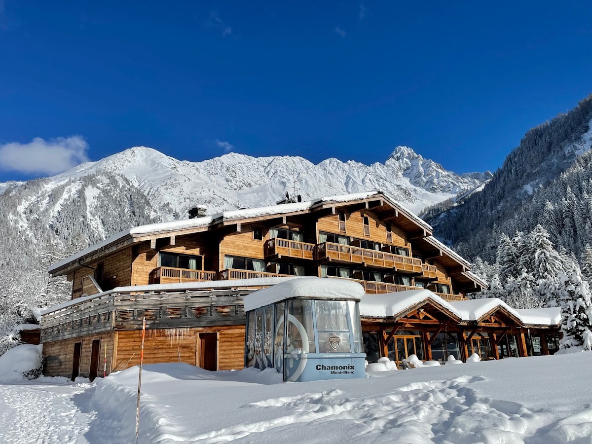 Les Grands Montets Hôtel & Spa, dog-friendly hotel, photo 3