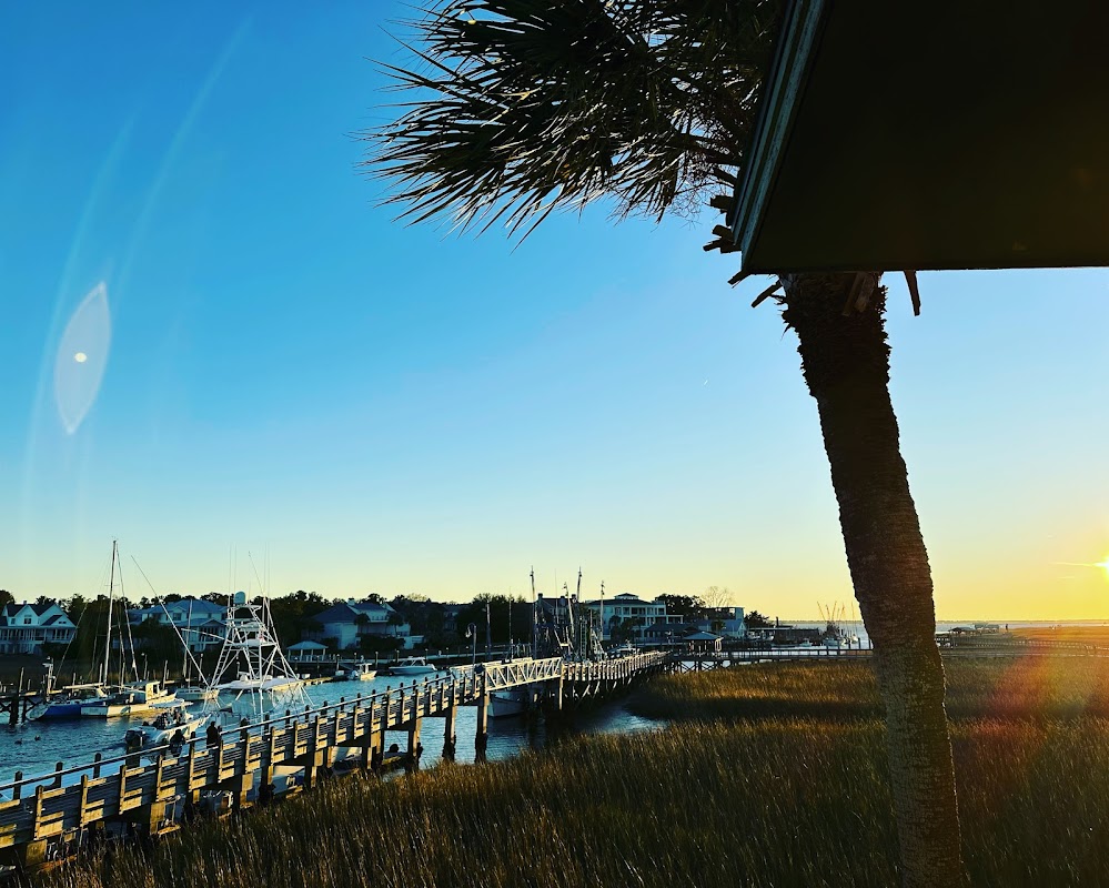 Muddy's Dockside Bar photo 5