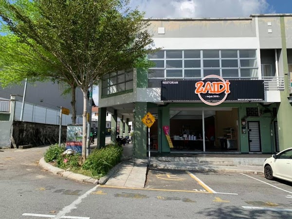 Restoran Zaidi Roti Canai - Photo 1